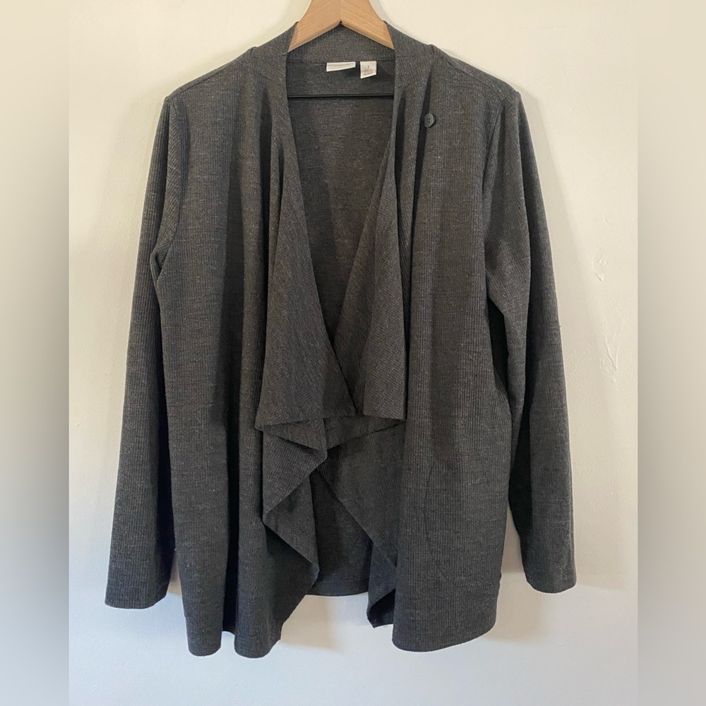 NWOT Weekends by Chico soft waterfall cardigan